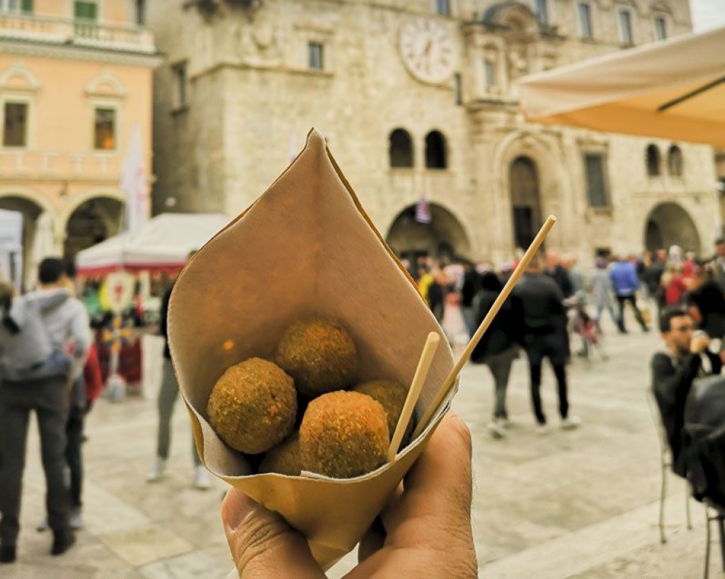 5 posti ad Ascoli Piceno dove assaggiare le olive all'ascolana