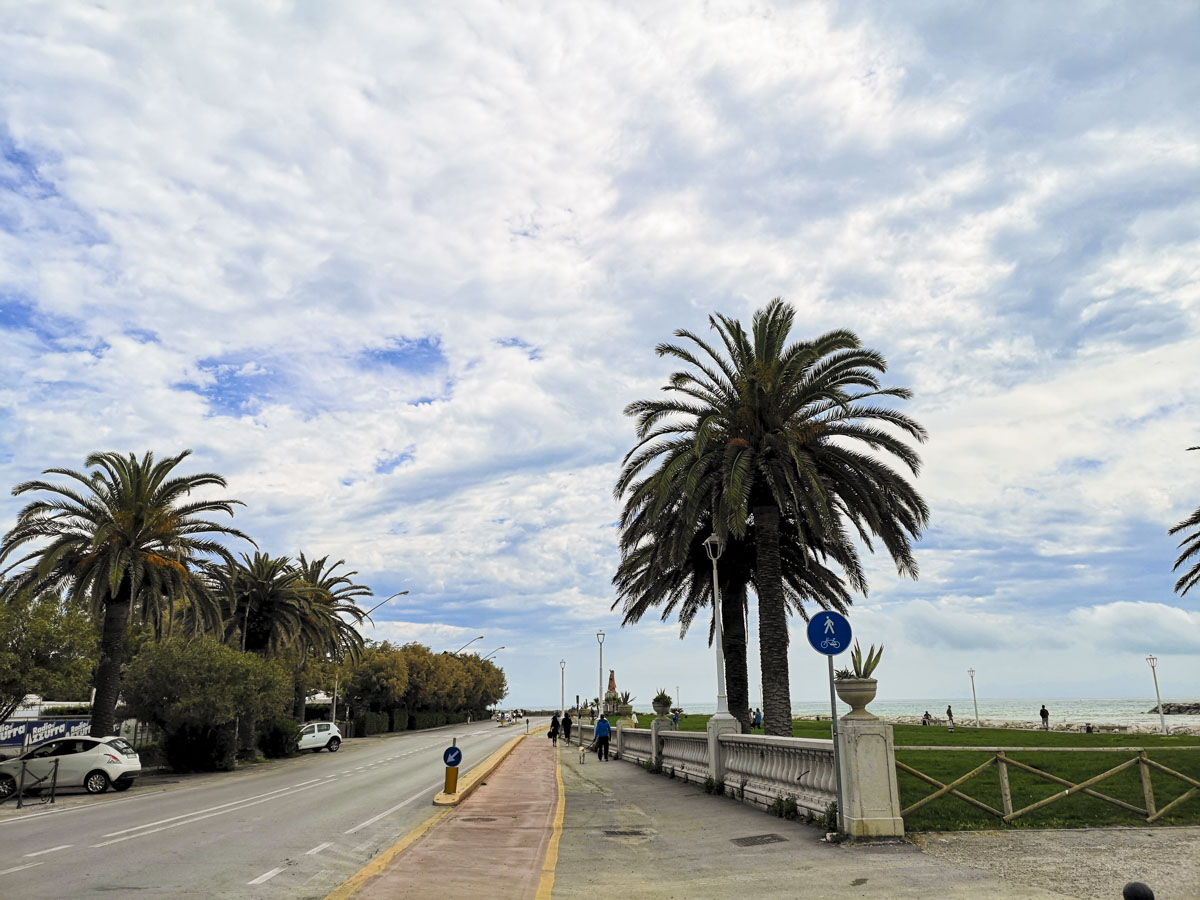 Pista-ciclabile-area-verde-pennello-di-San-Benedetto