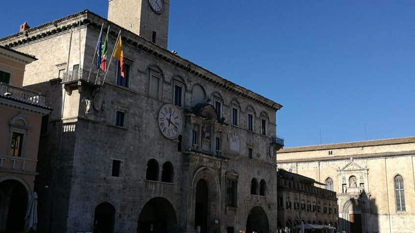 Piazza del Popolo Ascoli Piceno