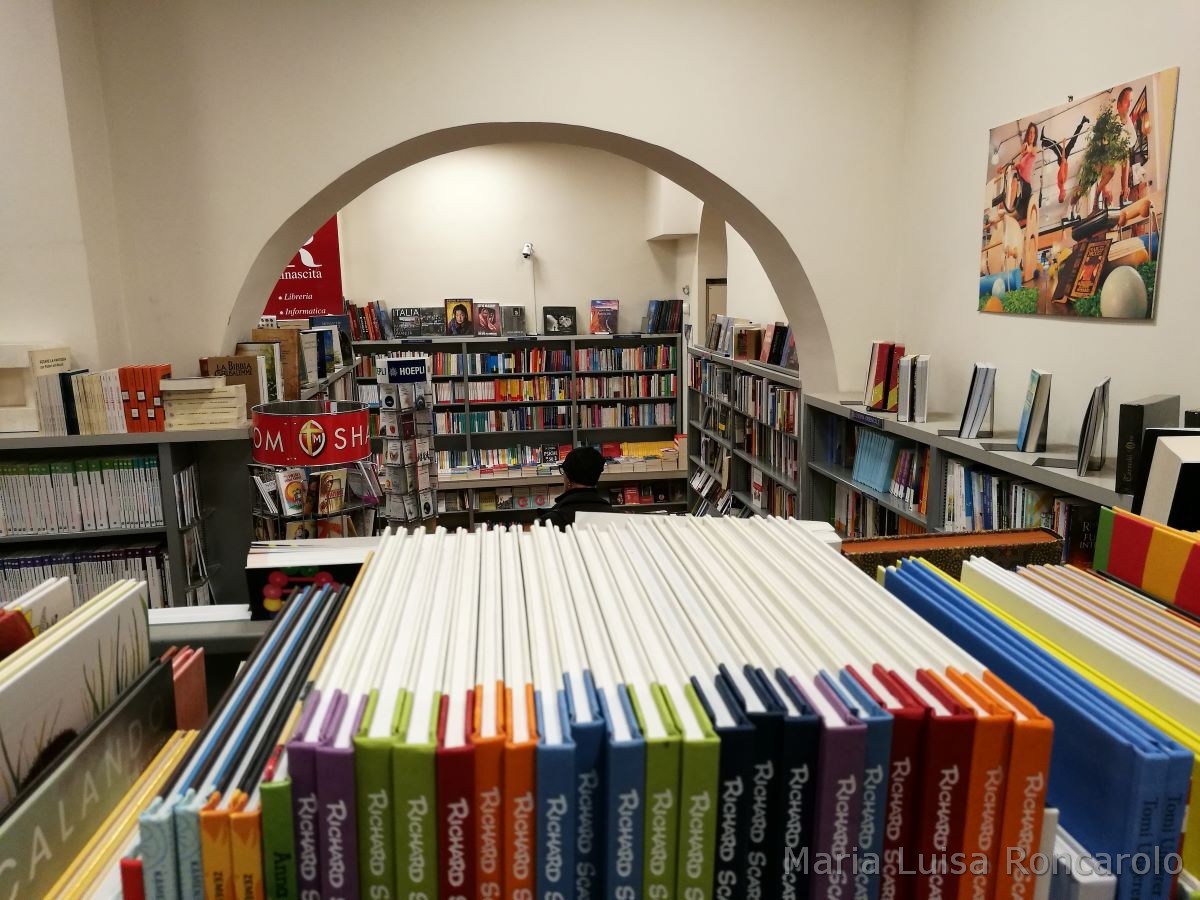 Libreria Rinascita - libri