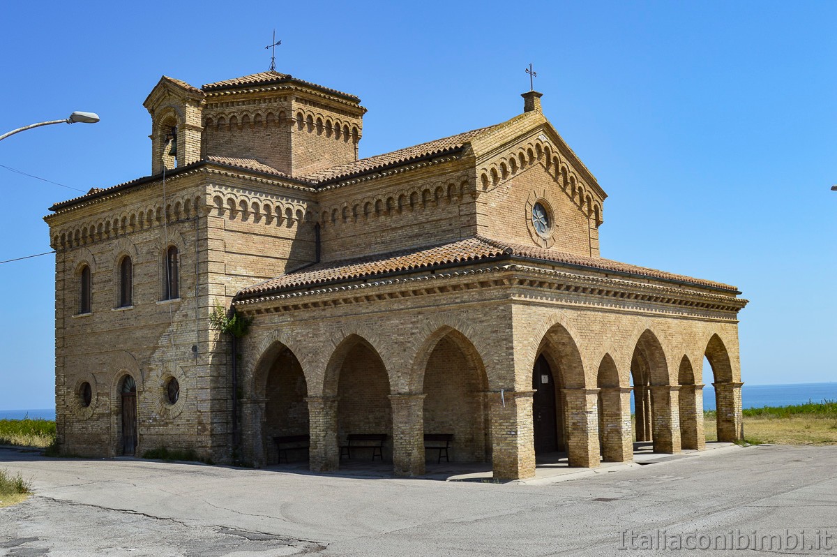 Costa-dei-Trabocchi-chiesa