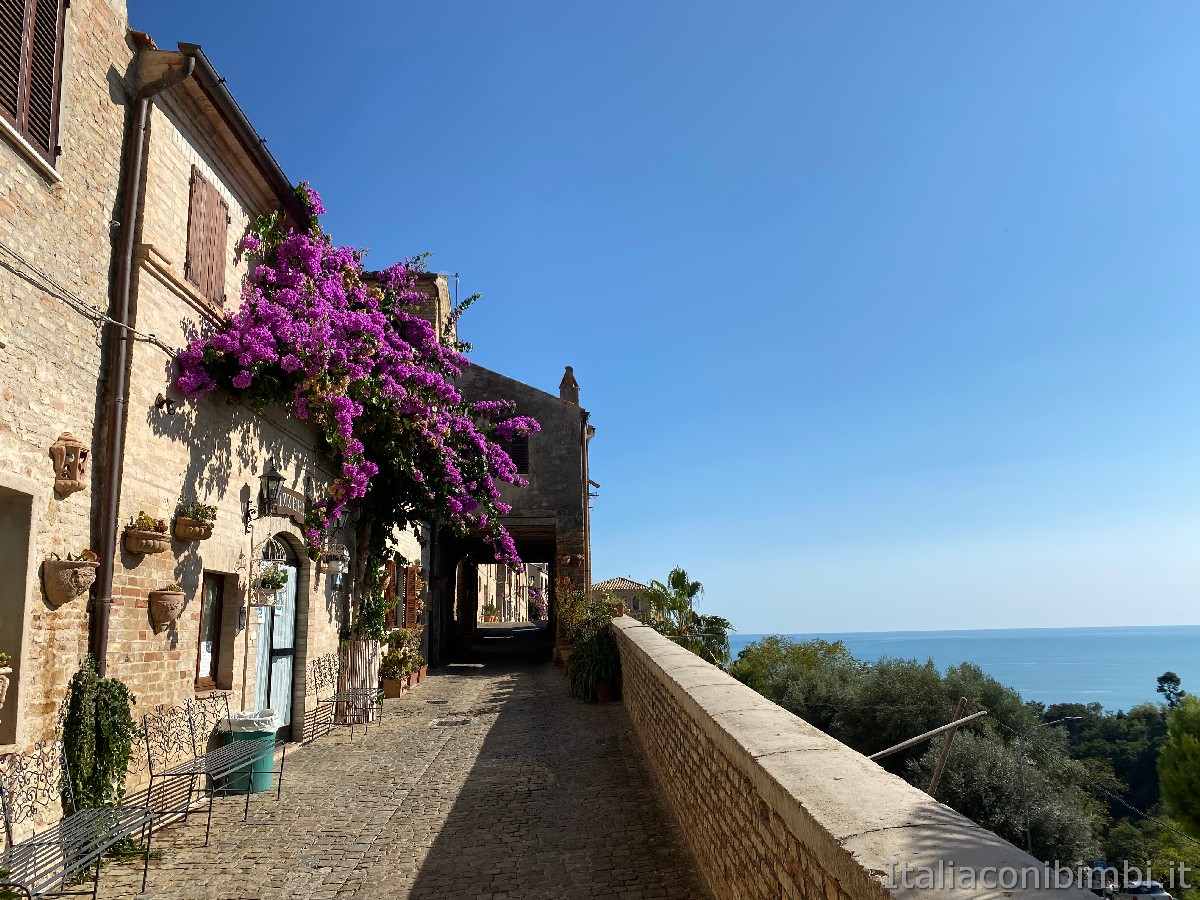 Torre-di-Palme-vicoli