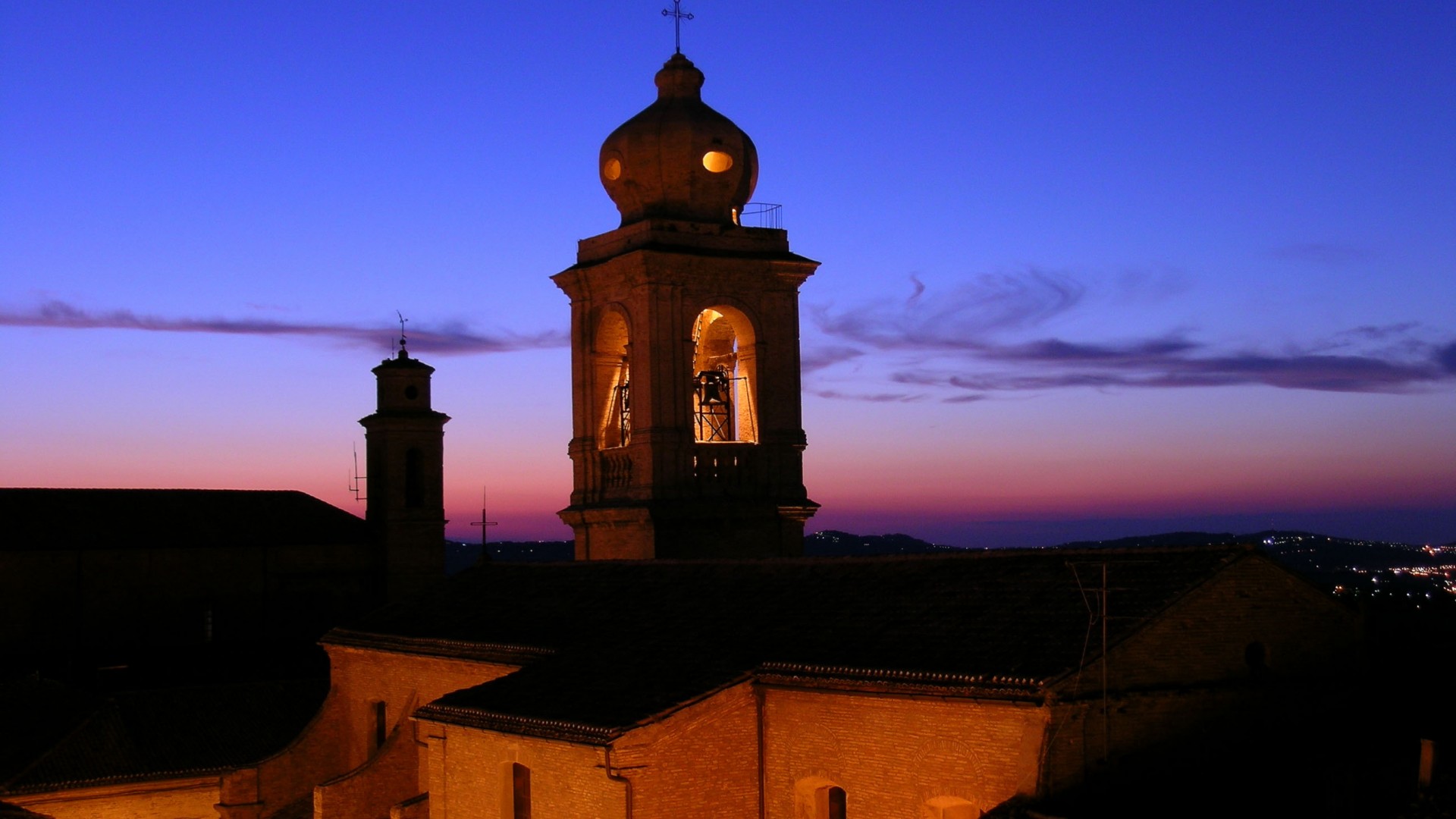 Castelfidardo al tramonto