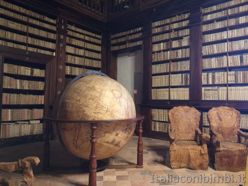 Sala del Mappamondo Biblioteca di Fermo